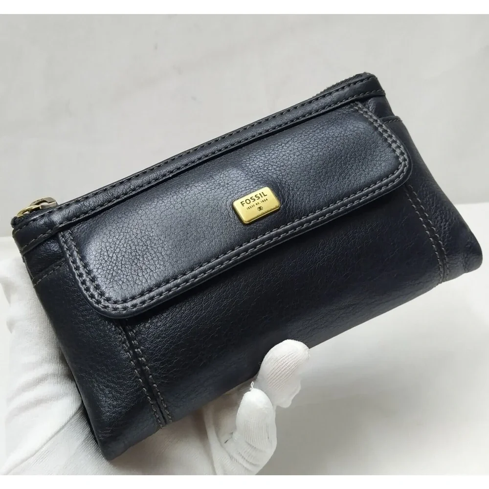 Fossil Black Pebbled Leather Credit Card ID Window Zipper Closure Wallet